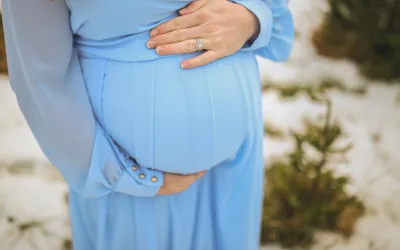 La chute de cheveux post-partum : quelles solutions existent vraiment ?
