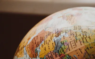 La calvitie dans le monde : chiffres, perceptions et solutions
