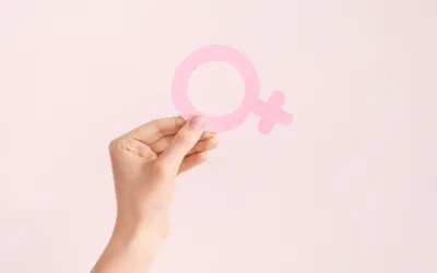 Greffe capillaire pour les femmes : spécificités et résultats